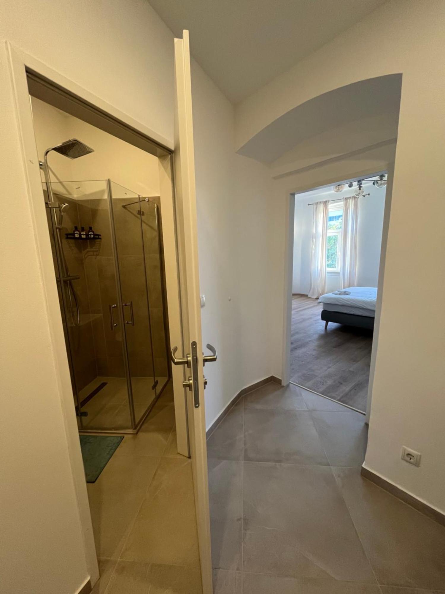 Apartment Schoenbrunn Near Metro Vídeň Exteriér fotografie